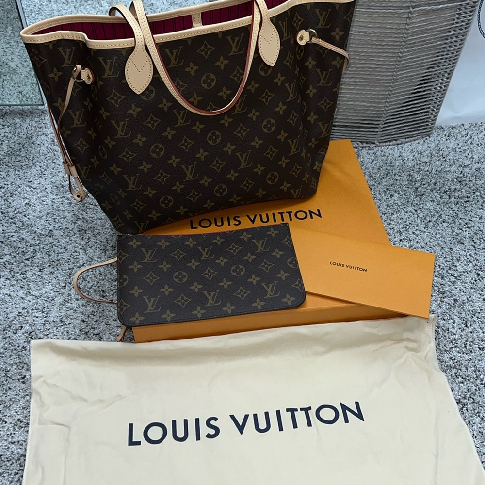NWT: Louis Vuitton Neverfull MM -Pivoine Pink